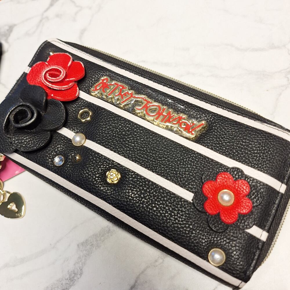 Betsey Johnson NEW zip around wristlet wallet faux leather w roses striped bling - Picture 9 of 13